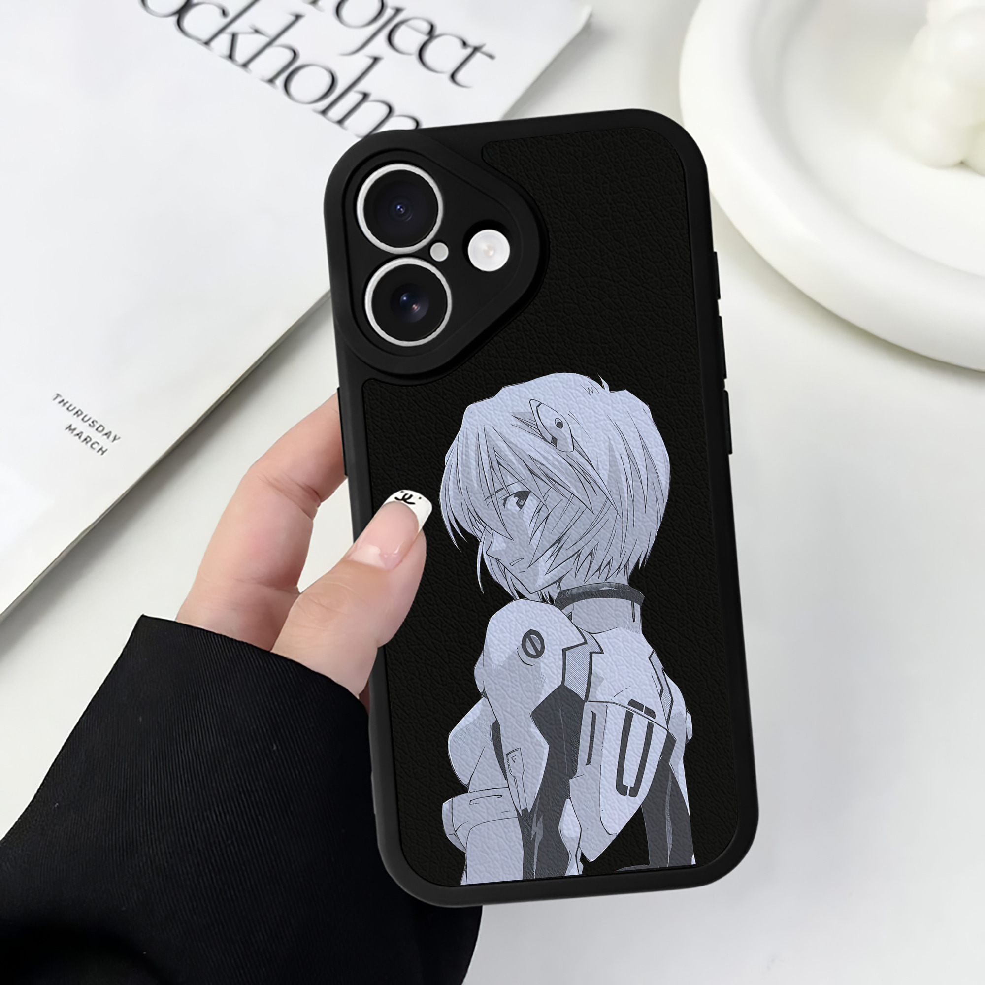 （画像用） EVA 新世紀エヴァンゲリオン 【iPhone 16シリーズ対応】シリコンスマホケース（レザー調） 材質：シリコン